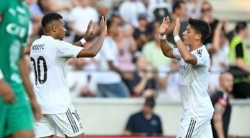 ثنائية مُبكرة.. ريال مدريد يتقدم على دبليو اس جي تيرول في الشوط الأول