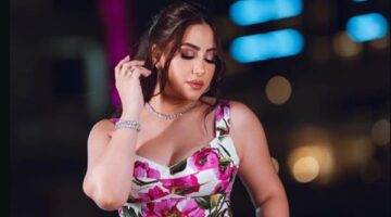 عودة غير متوقعة.. بوسي تتألق بالوردي في أحدث ظهور لها (صور)