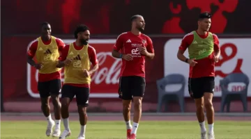 قبل مواجهة فاركو.. الأهلي يختتم تحضيراته بمحاضرة فنية