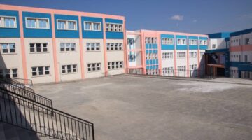 رسميًا.. ثانوية جديدة في تيزي نبشار جاهزة لاستقبال الطلاب مع بداية العام الدراسي للقضاء على الاكتظاظ