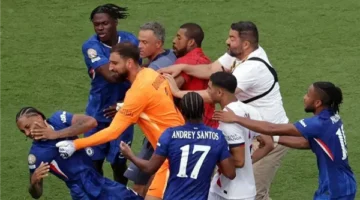 قرار مثير.. هل ينجو لويس إنريكي من عقوبة الاعتداء على لاعب تشيلسي؟