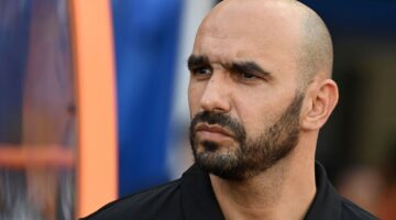 قرار مثير للقلق.. الركراكي يتخوف من غياب ثنائي دفاع المنتخب