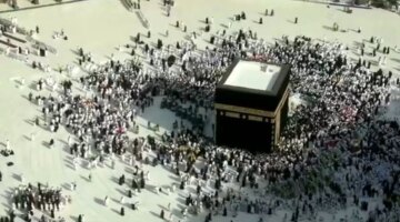 راحة واطمئنان..  جهود تعقيم متواصلة في المسجد الحرام لسلامة الطائفين