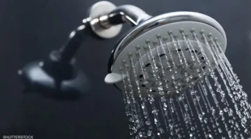 صدمة قلبية محتملة.. هل الاستحمام بالماء البارد في الصيف آمن؟