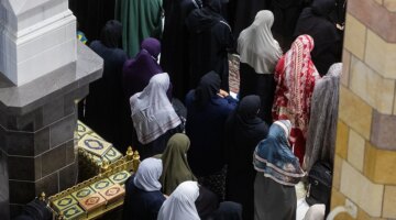 برامج قرآنية وإرشادية تنفذها وكالة الحرمين للشؤون النسائية وتفيد آلاف القاصدات