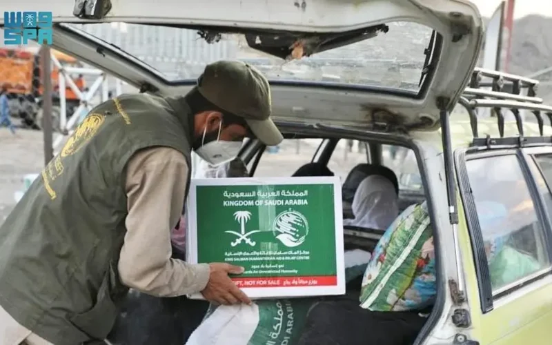 رسميًا.. السعودية تُقدم مساعدات غذائية وإسعافية لأربع دول
