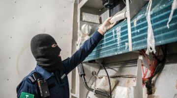 مصادرة ضخمة.. الكوكايين يُهرب داخل شحنة لحوم مجمدة بميناء جدة