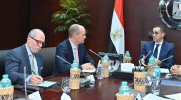 مباحثات حاسمة.. وزير الاستثمار يناقش مستقبل الاقتصاد وتسهيل التجارة مع قيادات عالمية رفيعة