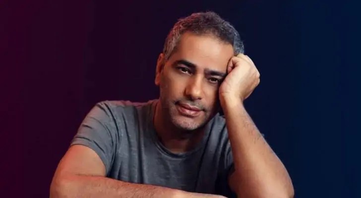 بيلبورد عربية تشهد معركة القمة.. صراع عمرو دياب وفضل شاكر: هل تصمد «بابا» أمام مفاجأة «صحّاك الشوق»؟ 4 عمرو دياب وفضل شاكر