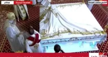 بث مباشر البابا تواضروس الثاني يترأس قداس عيد الميلاد بكاتدرائية