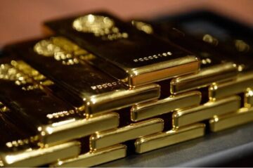 تجاوز 4460 دولاراً قفزة تاريخية بأسعار الذهب جراء توترات فنزويلا