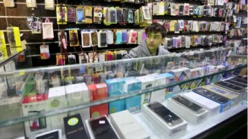 تذبذب أسعار الهواتف نصائح الخبراء حول توقيت الشراء الأنسب للسوق