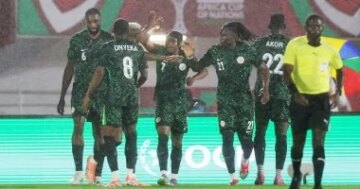 ثنائية نظيفة نيجيريا تفرض سيطرتها أمام موزمبيق في دور الـ16