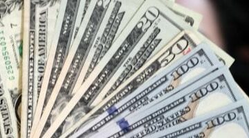 استقرار ملحوظ في البنوك سعر الدولار مقابل الجنيه المصري اليوم