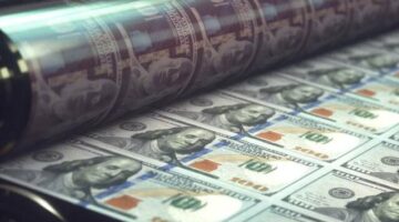 تغير جديد في 11 بنكاً سعر الدولار مقابل الجنيه المصري