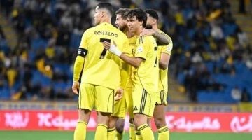 خماسية في غياب دونجا النصر يكتسح النجمة ويعتلي صدارة الدوري