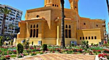 سابع أيام رمضان موعد أذان المغرب وإقامة صلاة التراويح في