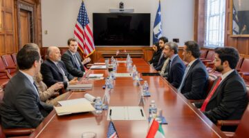 عبدالله بن زايد تطور التعاون الاقتصادي بين الإمارات وأميركا يعكس