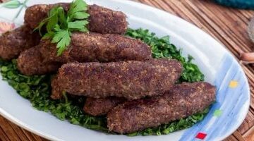 كفتة مشوية وشوربة خضار مائدة إفطار 7 رمضان تجمع بين