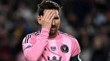 ميسي يعترف بندمه على إهمال اللغة الإنجليزية في بداياته وتأثير