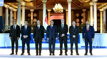 برأس مال أجنبي مصر تجذب استثمارات دولارية ضخمة عبر ترددات.webp