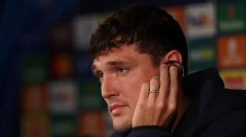 برشلونة يدرس تجديد عقد كريستنسن.webp