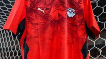 جريدة مانشيت الظهور الأول بالقميص الجديد منتخب مصر بالزي