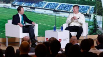 جريدة مانشيت كروس تفوز بدوري أبطال أوروبا مع الريال ويخبرك