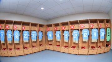 شاهد غرفة ملابس الأهلى قبل مباراة الترجي التونسي