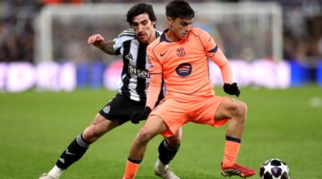 متى موعد مباراة برشلونة ونيوكاسل يونايتد في إياب دوري أبطال