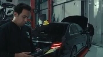 مسلسل اللون الأزرق الحلقة 4 تعطل سيارة أدهم الجديدة وآمنة