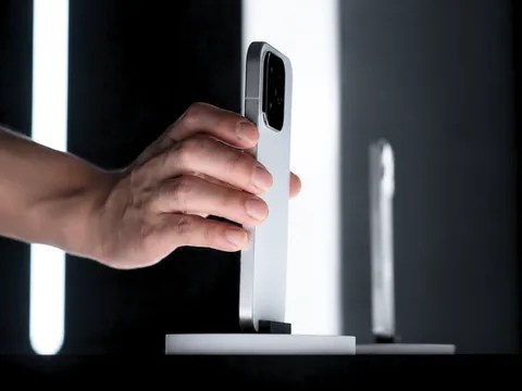 هاتف شاومي الرائد الجديد يحقق نتائج قياسية قوية متفوقًا على Xiaomi 17 Ultra