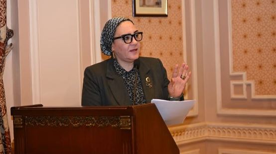 النائبة داليا الأتربي تقترح تعديل قانون جرائم الإنترنت: حرمان المحتوى الهابط من السوشيال ميديا