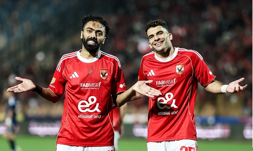 الشحات وكوكا ينتظران حسم مصيرهما مع الأهلي بعد نهاية الموسم