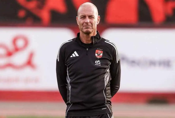 الأهلي يربط حسم المدرب الجديد بحل أزمة توروب