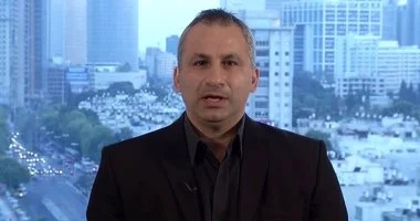 مصر تحجب حسابات 12 شخصًا على السوشيال ميديا بينهم إيدي كوهين وعمرو واكد