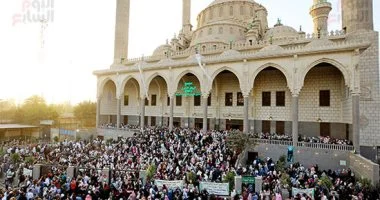دار الإفتاء توضح حكم صلاة العيد: سنة أم فرض؟