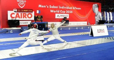 الحماس يغمر اللاعبين مع انطلاق كأس العالم لسلاح السيف بالقاهرة