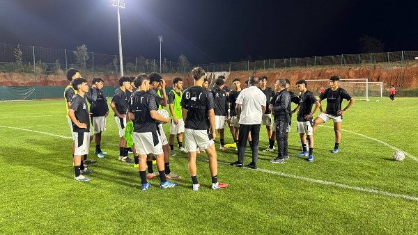 منتخب الناشئين يكثف استعداداته لمواجهة كوت ديفوار بأمم أفريقيا