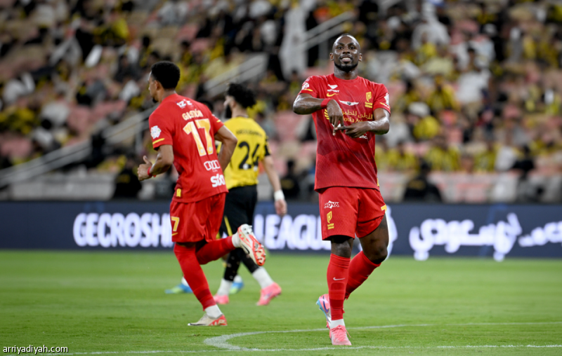 هاتريك الاتحاد يدفع كينيونيس ليصبح ثالث أفضل الهدافين