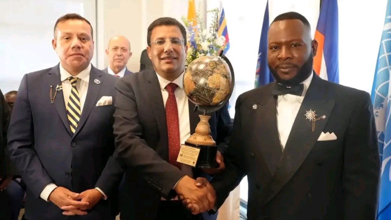 برلمان إفريقي .. بوطبيق يتوج في نيويورك بجائزة القيادة العالمية المتميزة لعام 2026