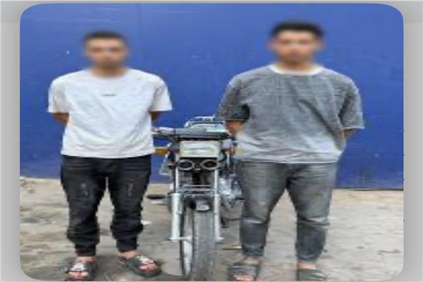 كشف ملابسات فيديو سرقة هاتف محمول من سيدة بالقاهرة وضبط مرتكبي الواقعة