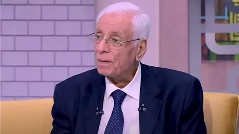 حسام موافي يحذر مرضى السكري من تنميل القدمين