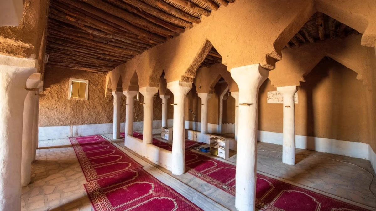 من طين بريدة إلى 88 ألف متر في الرياض.. قصة المساجد في عهد المؤسس