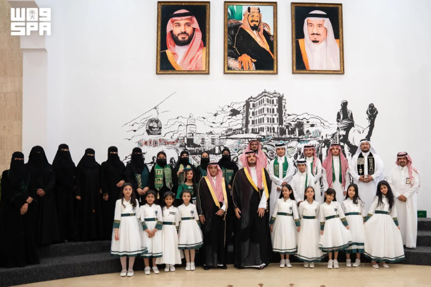 محافظ الطائف يستقبل مدير التعليم ووفدًا طلابيًا ويطلع على البرامج والفعاليات