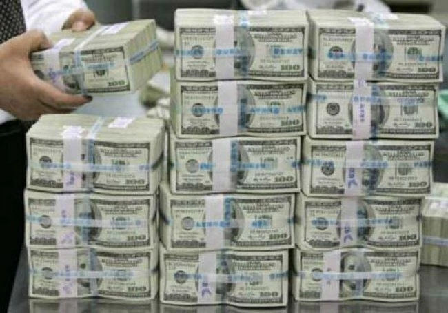 «طوق قطة بنفسجي».. كيف فضح تمويل الحوثيين لاستهداف السعودية؟