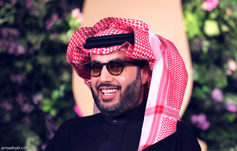آل الشيخ يجمع فيوري وجوشوا في نزال تاريخي