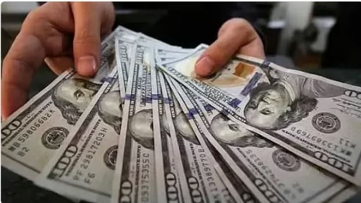 الدولار يواصل مكاسبه أمام اليورو وسط مخاوف أوروبية وتفاؤل أمريكي