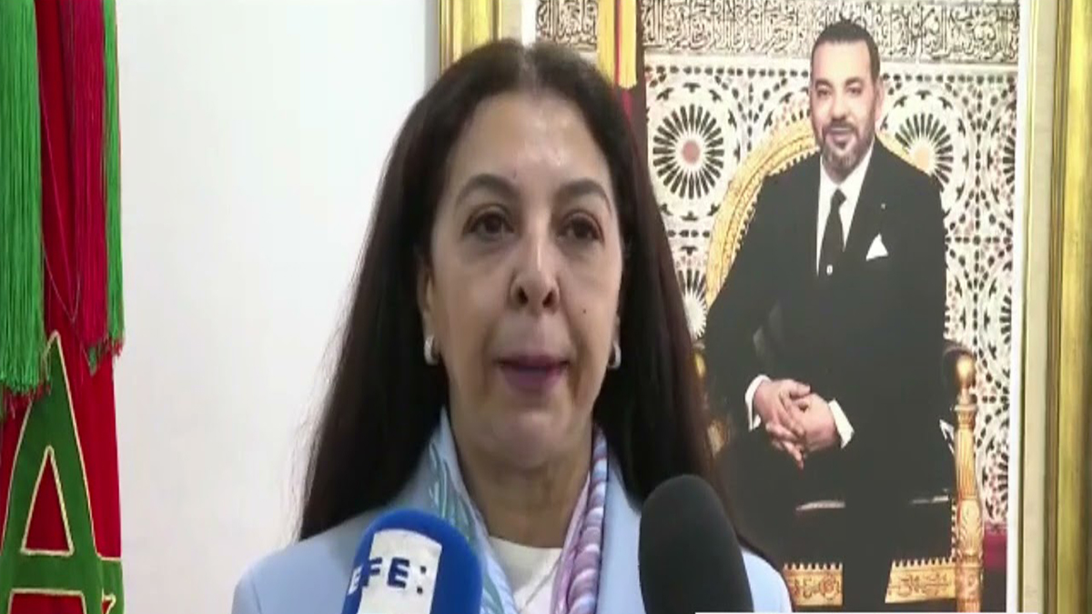 سفيرة المغرب تفتح ملفات الابتزاز المخزني و”بيغاسوس” مع زعيم الحزب الشعبي الإسباني المعارض