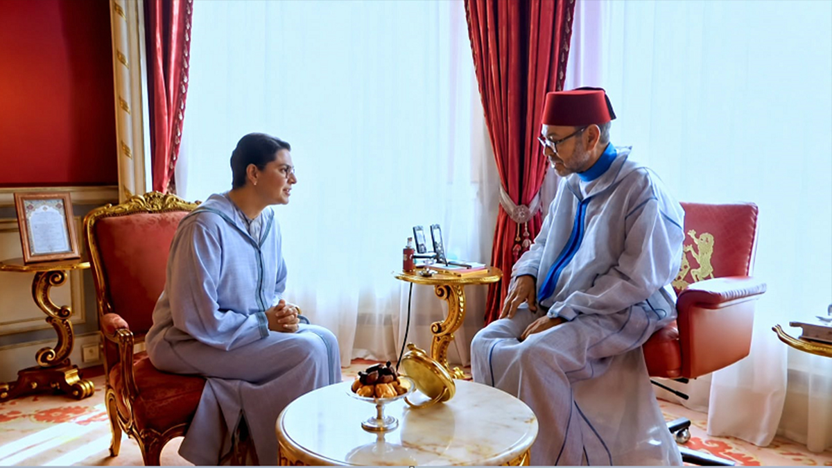 صحيفة فرنسية تشرّح مسار فاطمة الزهراء المنصوري وتكشف ارتهان الواجهة الحكومية لهندسة مستشاري القصر